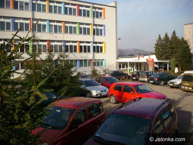 Jelenia Góra: ZSOiT: Drugie klasy z nauką zdalną