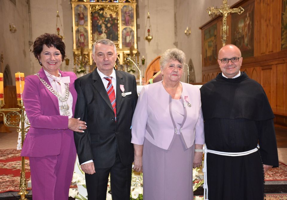 Lwówek Śląski: Świętowali złote gody