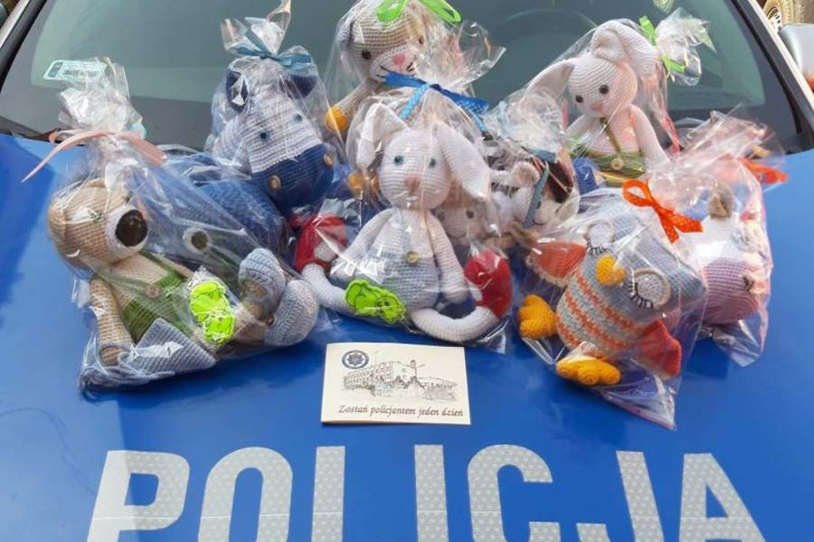Kamienna Góra: Policjanci też pomagali