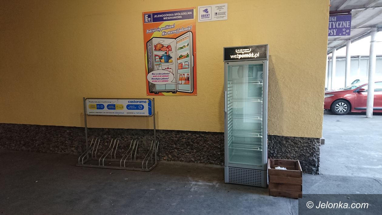 Jelenia Góra: Lodówka społeczna znowu jest dostępna