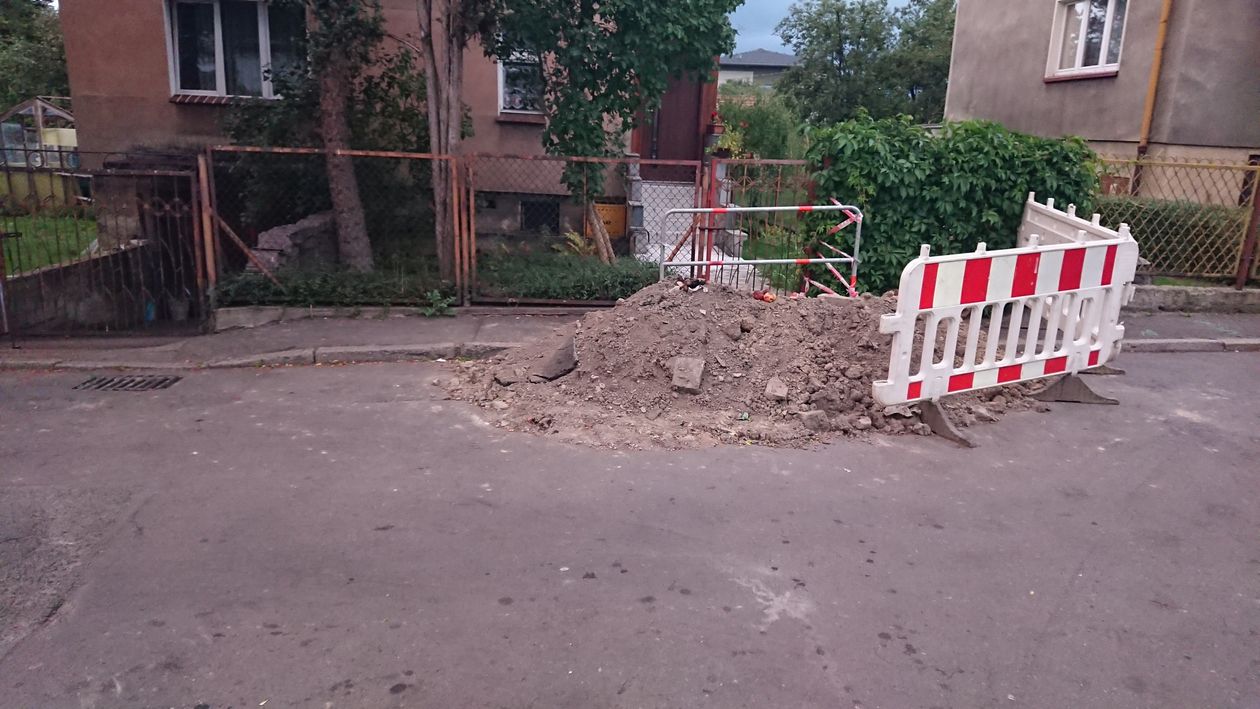 Jelenia Góra: Kiedy zniknie ten wykop?