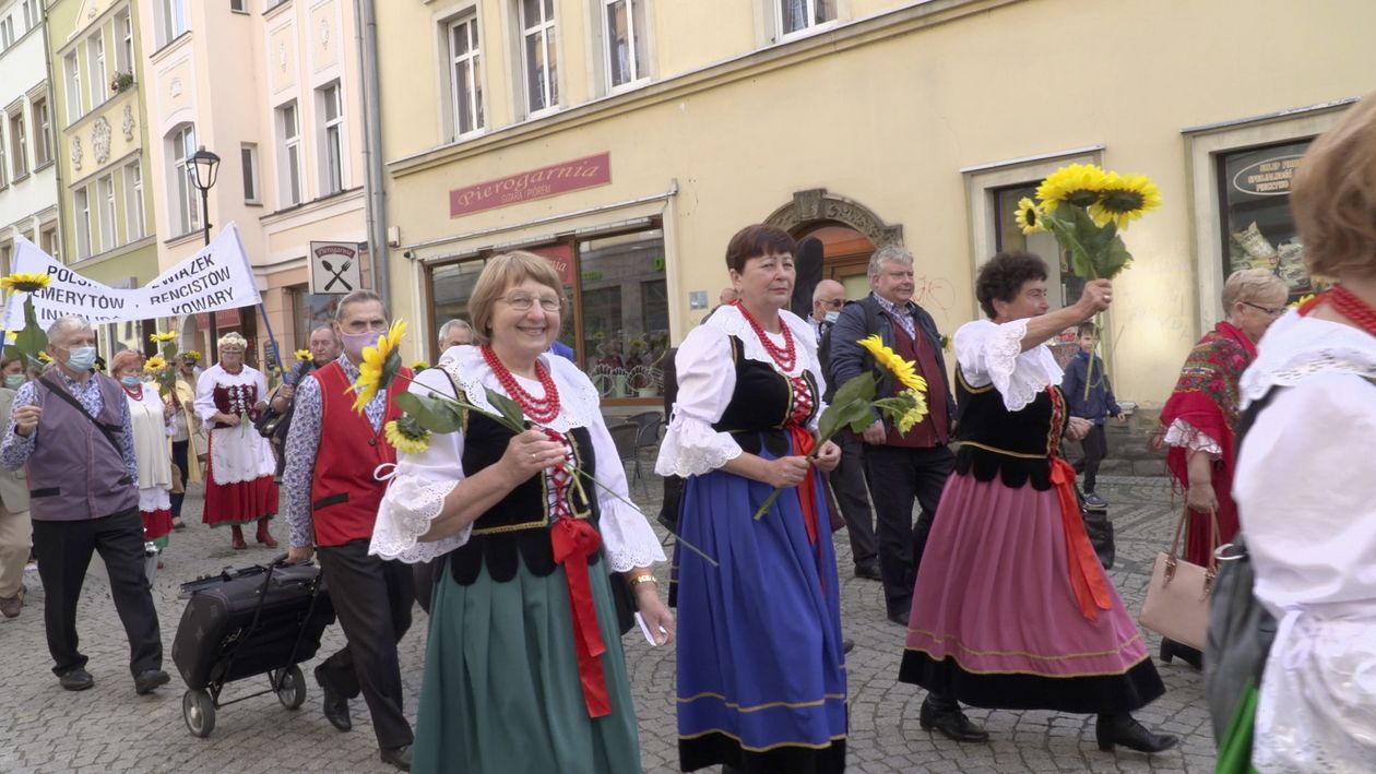 Jelenia Góra: Seniorzy potrafią się bawić!