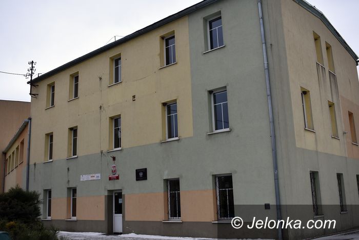 Podgórzyn: Szkoła na mieszkania