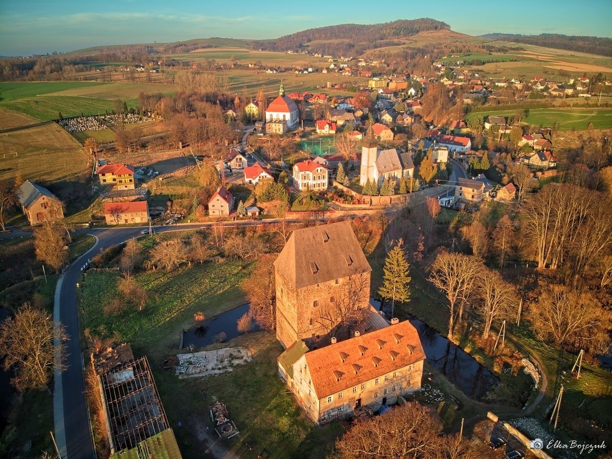 Siedlęcin: Nowe oświetlenie w Wieży Książęcej w Siedlęcinie