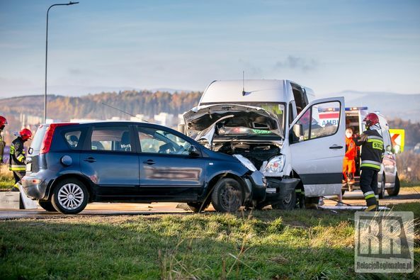 Kamienna Góra: Zderzenie dwóch aut