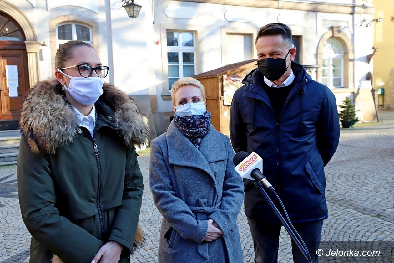 Jelenia Góra: Kto straci bezpłatne przejazdy MZK?