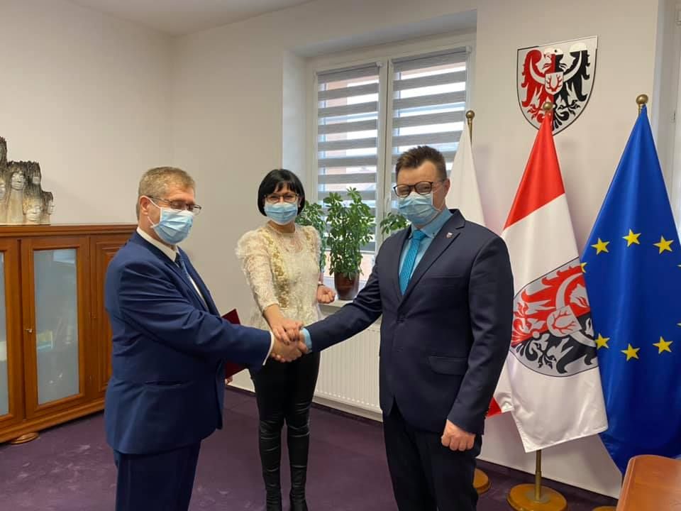 Powiat: Wiesław Dzierzba przechodzi na emeryturę