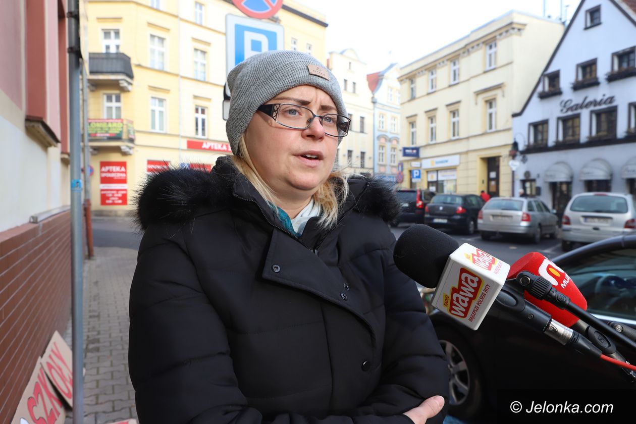 Jelenia Góra: Chcą powrotu do szkół!