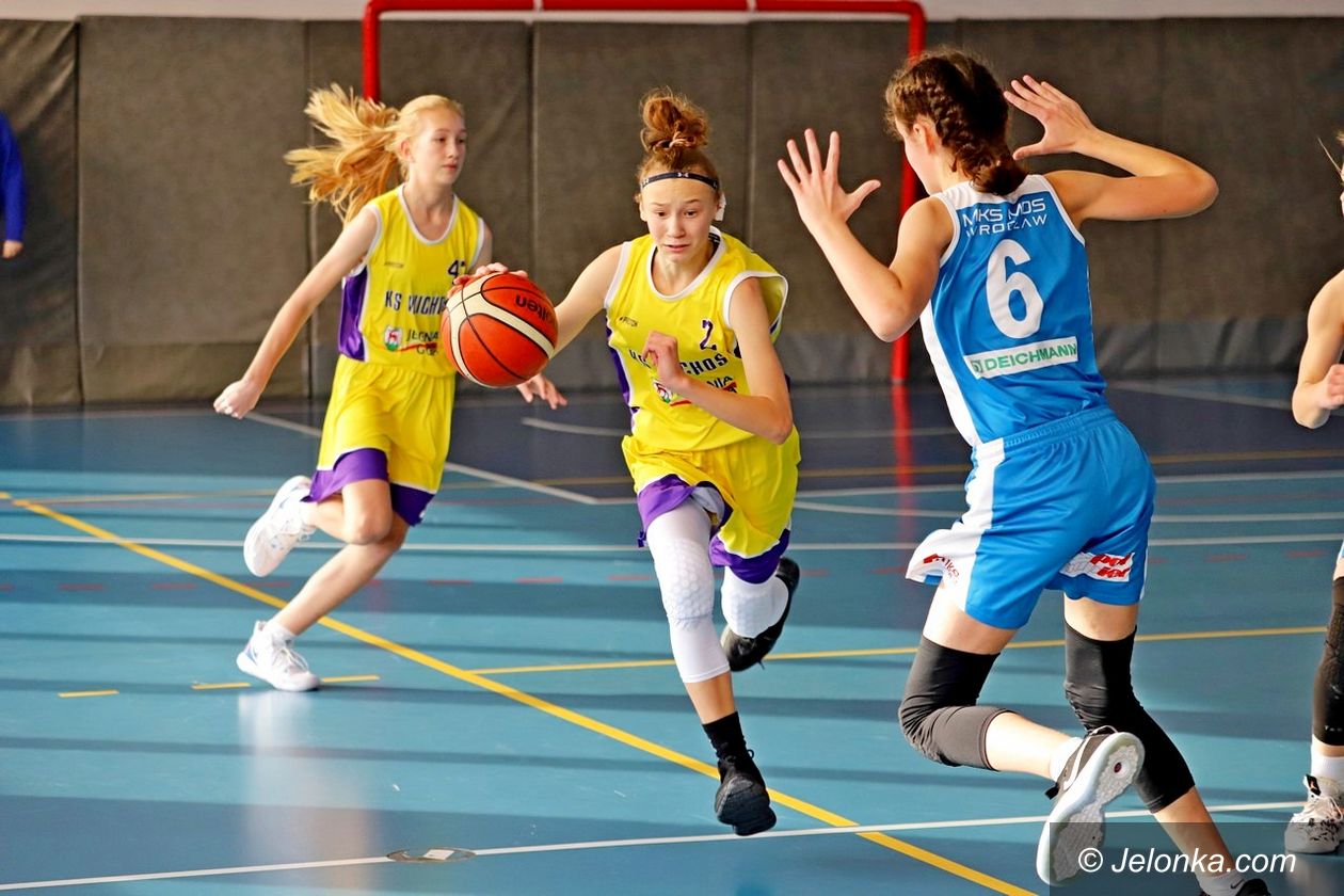 Jelenia Góra: Liderki poza zasięgiem