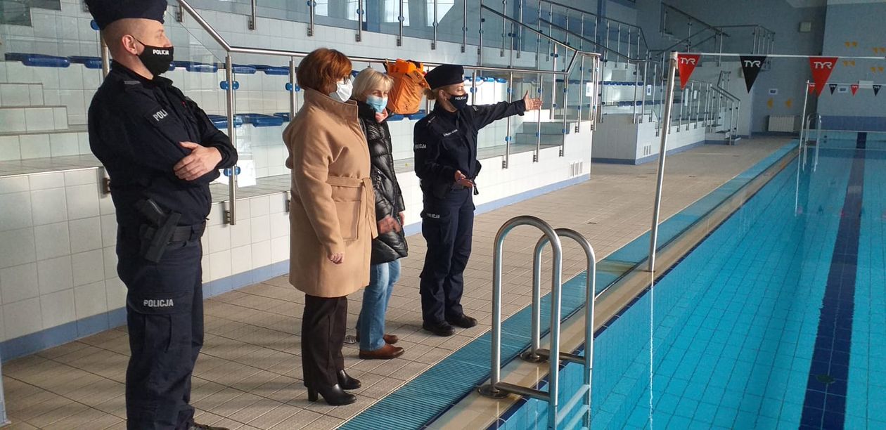 Jelenia Góra: Wspólne działania policji ze służbami sanitarnymi