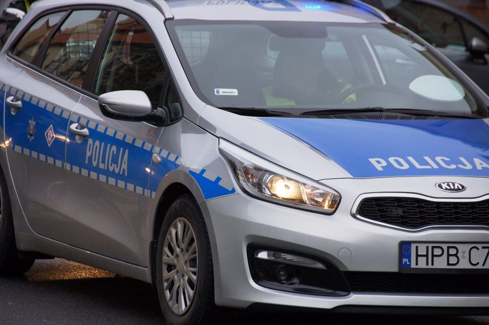 Lwówek Śląski: Kierowca z bronią i pod wpływem narkotyków