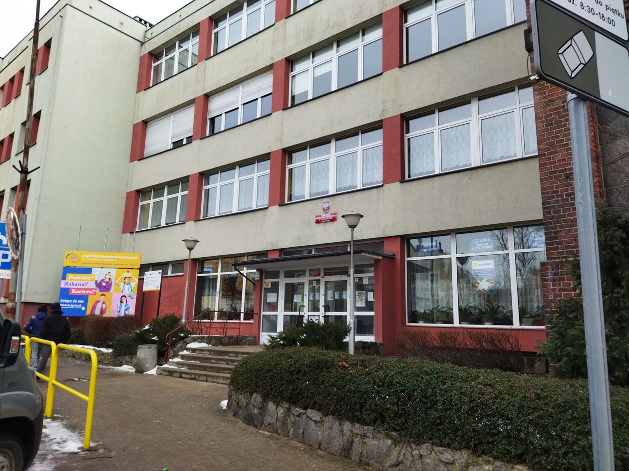 Jelenia Góra: Promocja szkół – jak sobie poradzić?