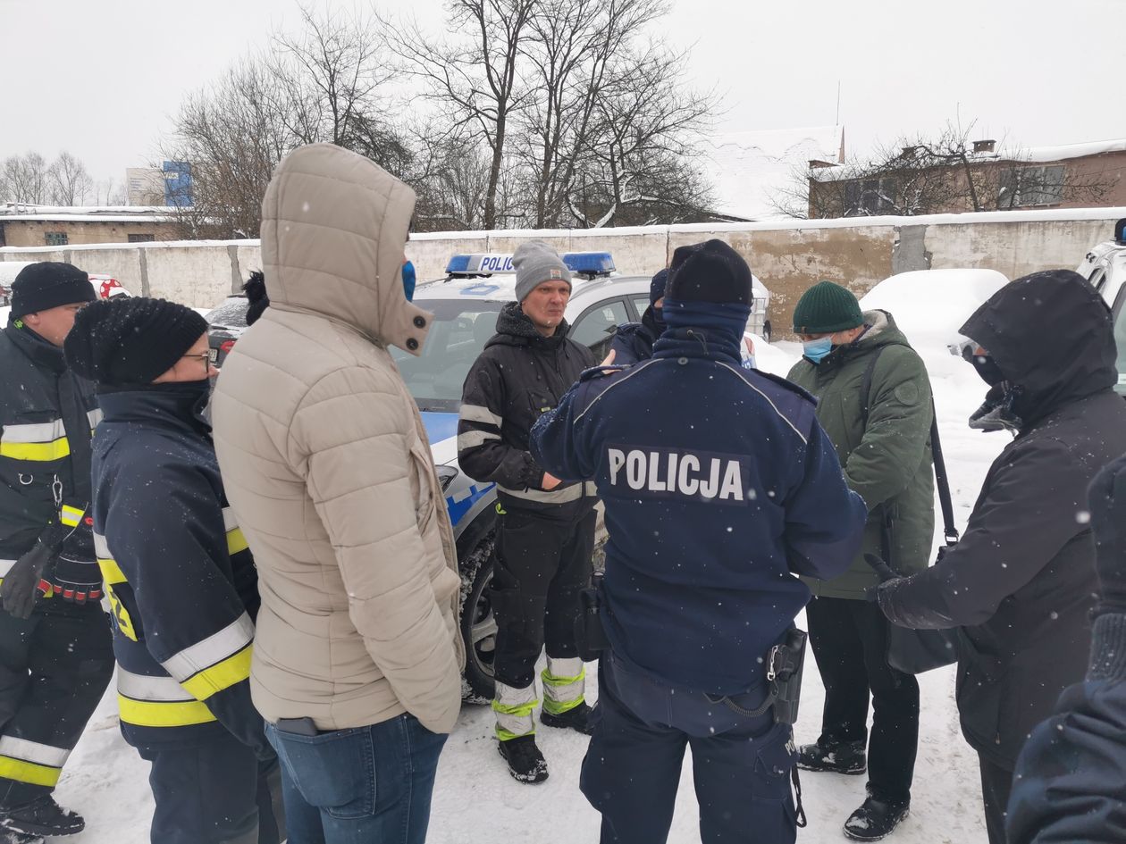 Jelenia Góra: Miasto chce zabrać wozy strażakom?