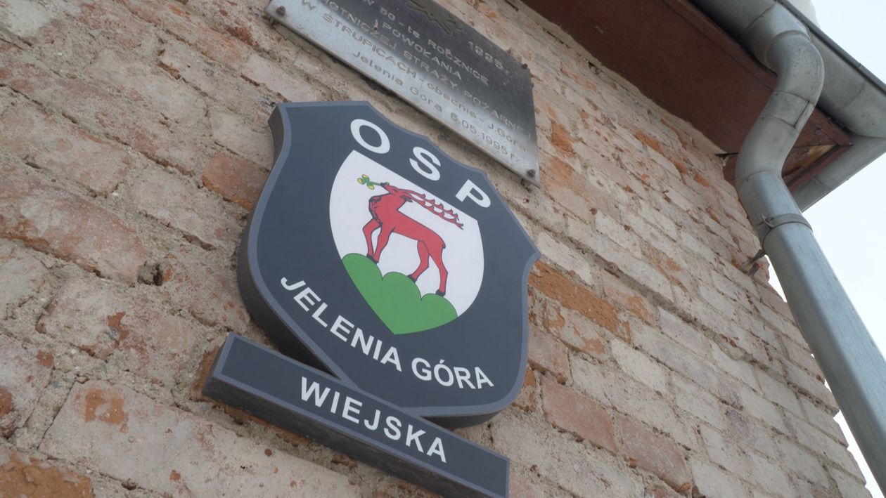 Jelenia Góra: Chcieli odebrać strażakom samochody, bo idą mrozy