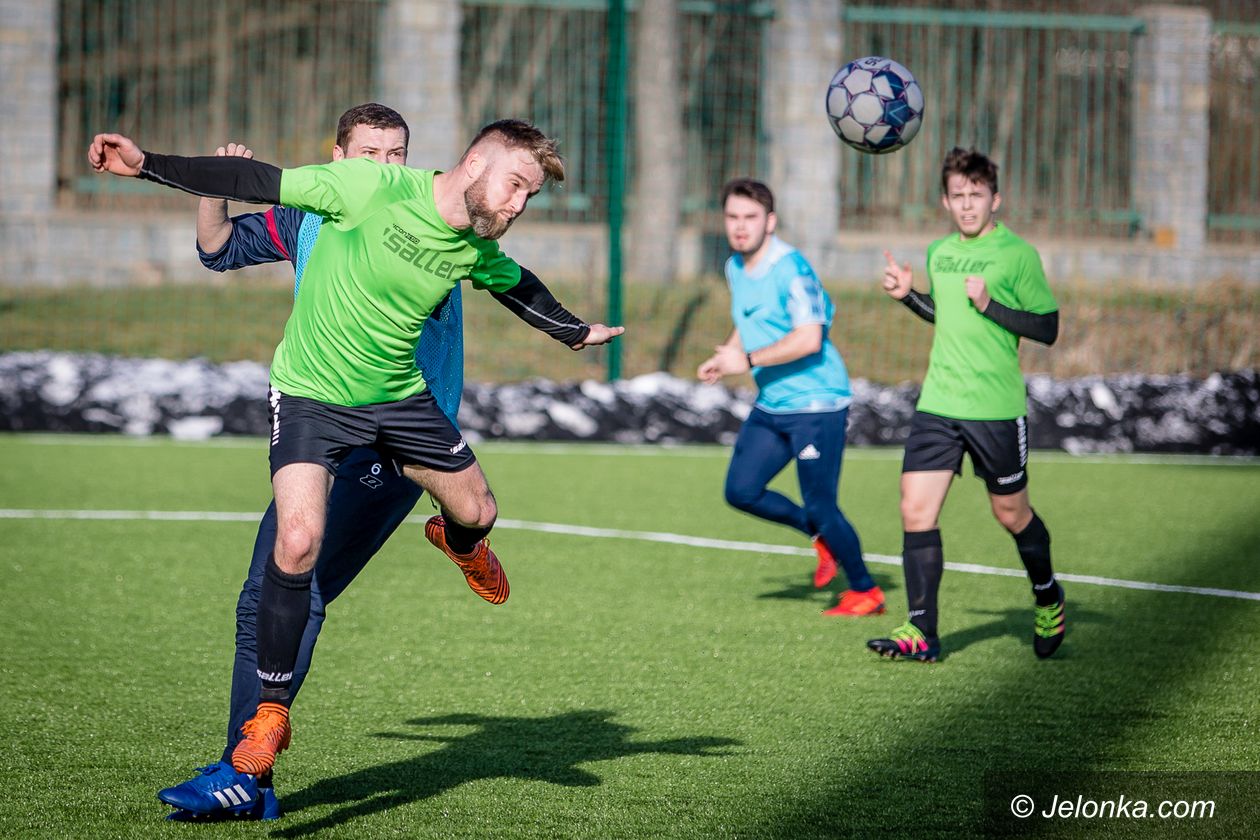 Jelenia Góra: Remis rzutem na taśmę