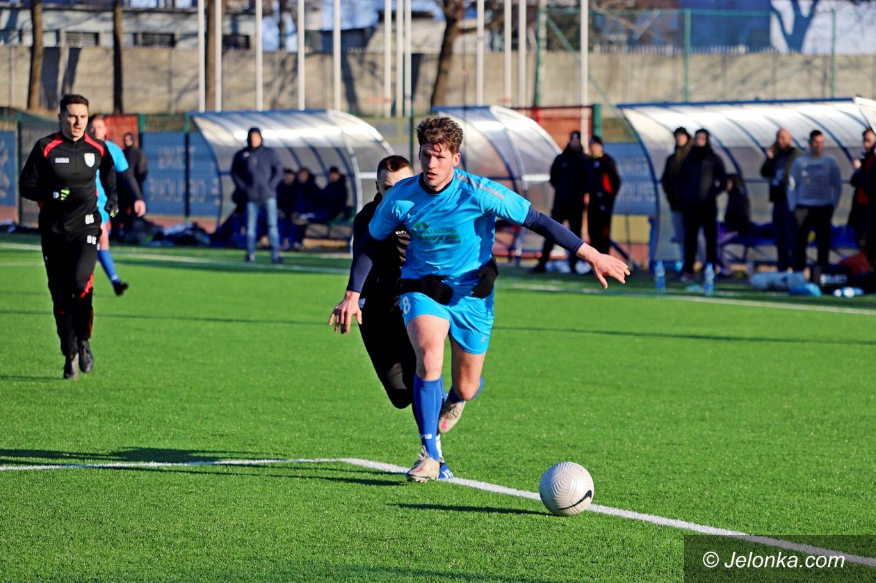 Jelenia Góra: Sparing z emocjami