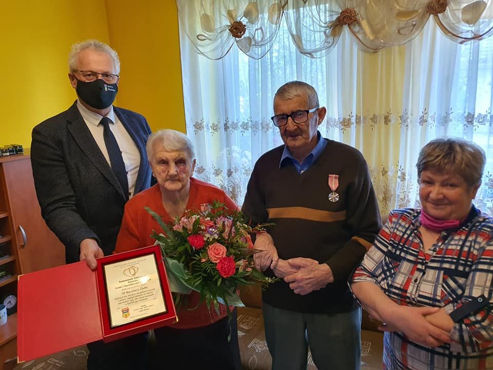 Węgliniec: Obchodzili złote gody