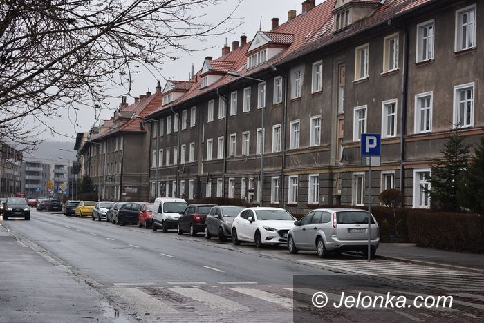 Jelenia Góra: Parking dla mieszkańców w galerii?