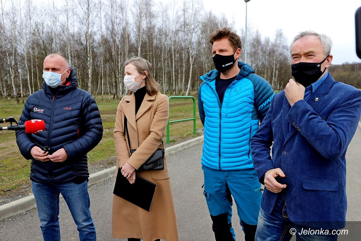 Jelenia Góra: Cyklostrada nie dla nas