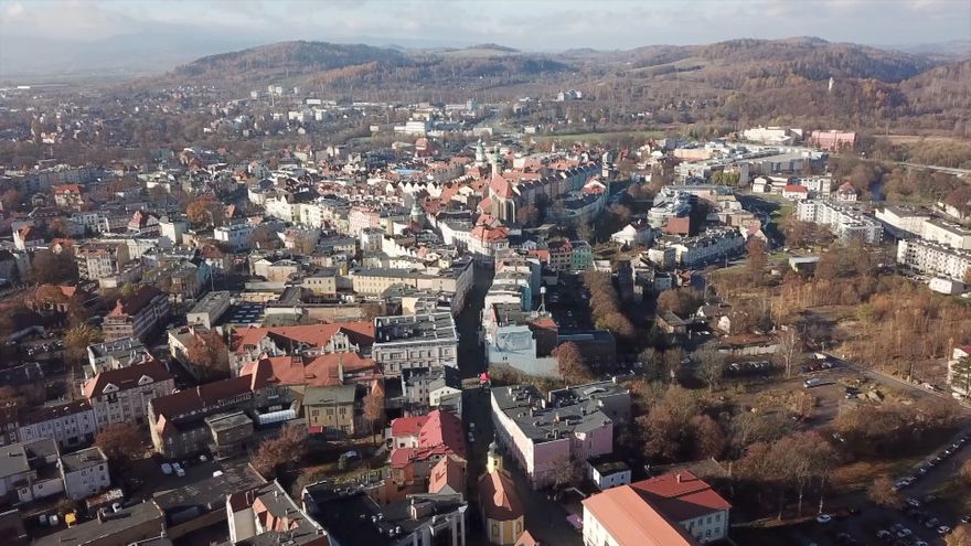 Jelenia Góra: Karpacz 2 mln zł, Szklarska 2,4 mln zł, Jelenia Góra 0 zł!