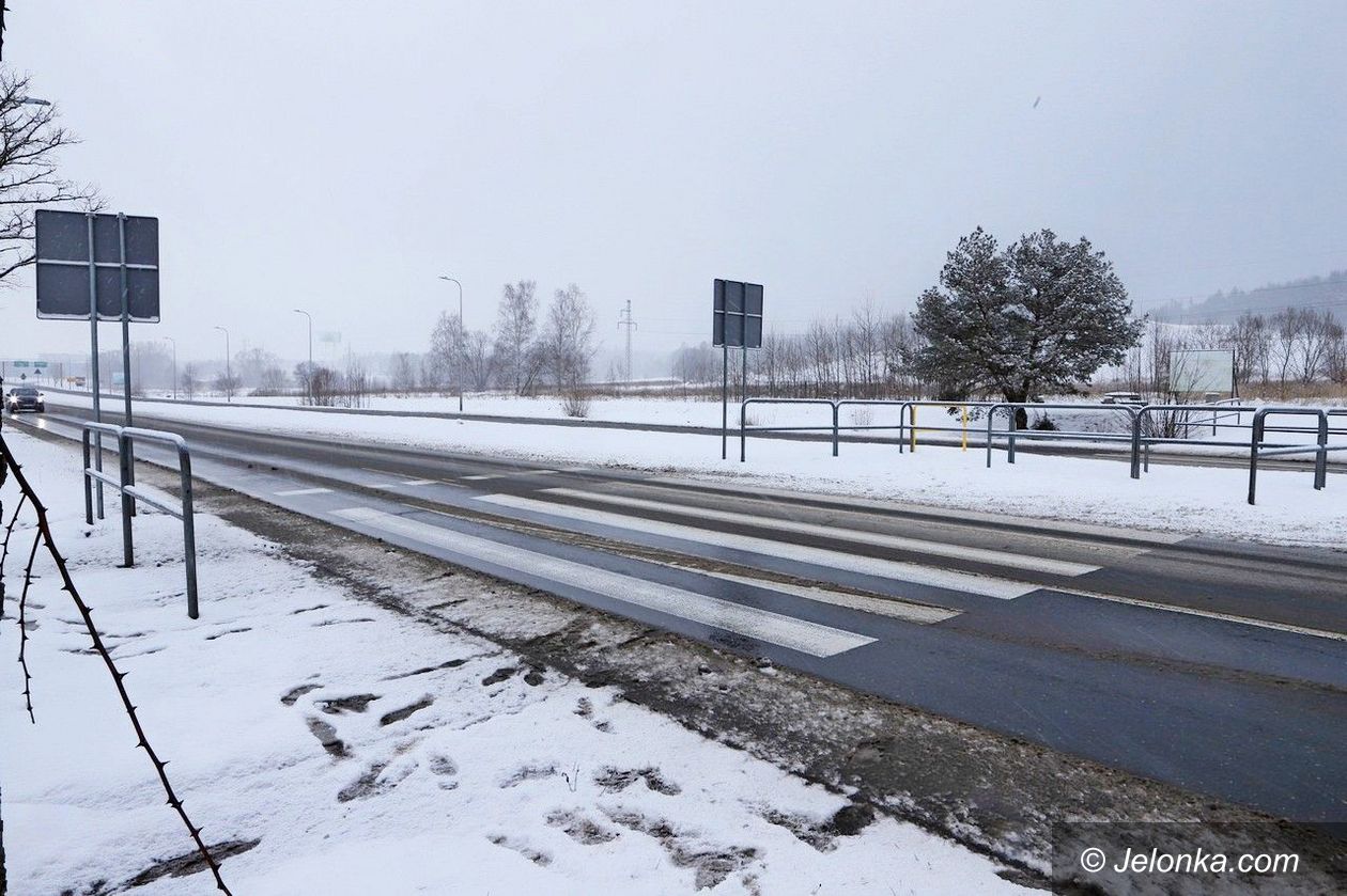 Jelenia Góra: Sygnalizacja świetlna na Konstytucji 3 Maja