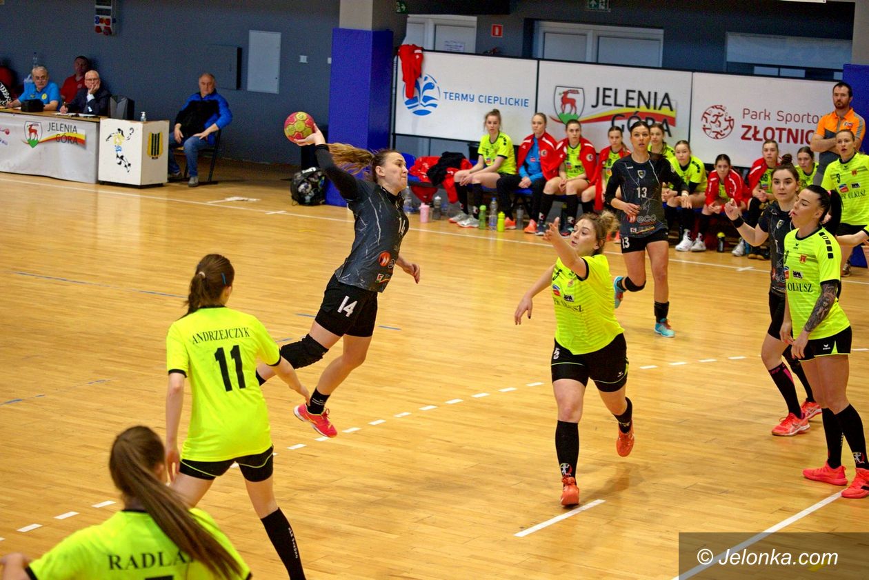 Jelenia Góra: D. Samadova: Zagramy w barażach