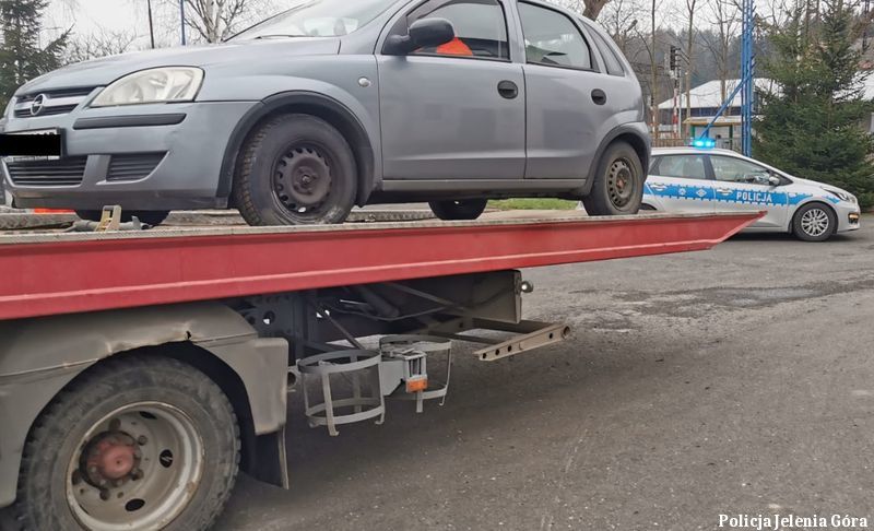 Powiat: Pijani za kółkiem i z zakazami zatrzymani