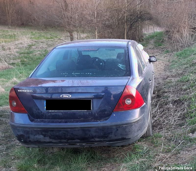 Jelenia Góra: Samochodowy złodziej pod kluczem