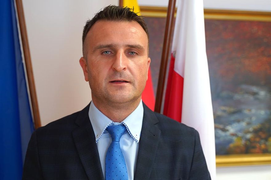 Powiat Lwówecki: Szkoły w komplecie