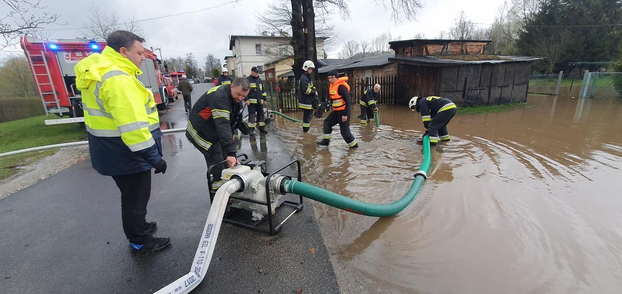 Dąbrowica: Porządki po podtopieniach