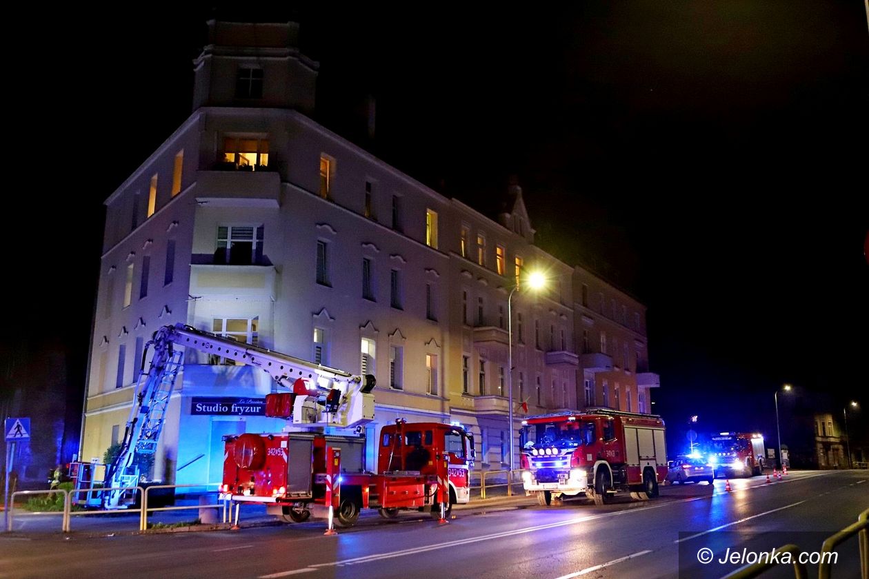 Jelenia Góra: Nocny pożar mieszkania