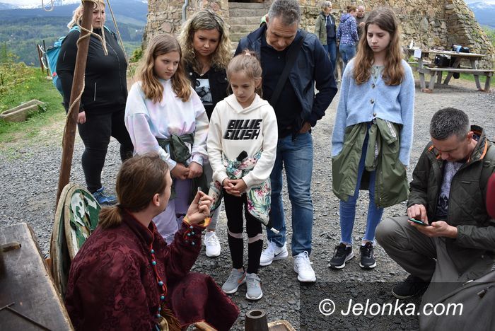 Staniszów: Lekcja historii na zamku