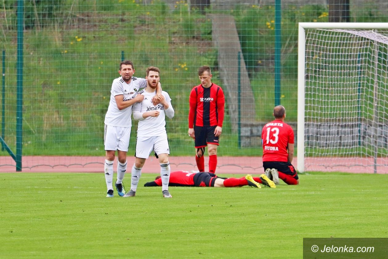 Jelenia Góra: Wicelider potwierdził wyższość
