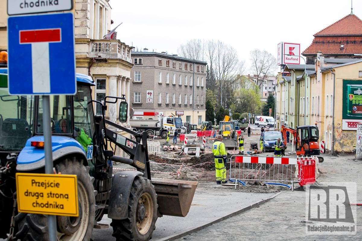 Kamienna Góra: Przebudowa potrwa dłużej