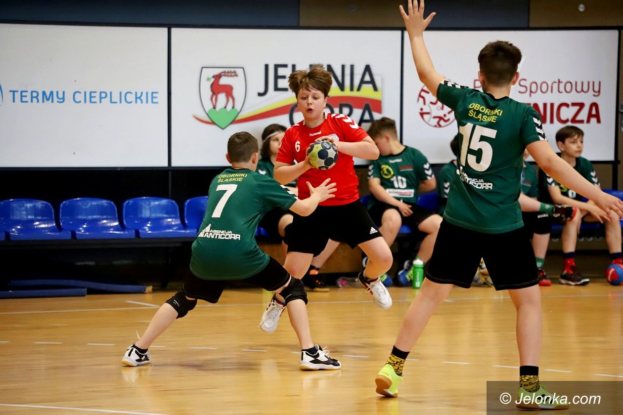Jelenia Góra: Dzielnie powalczyli z Borem