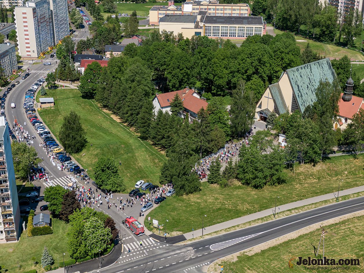 Jelenia Góra: Procesja Bożego Ciała na Zabobrzu