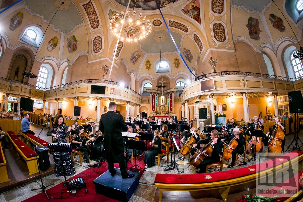Kamienna Góra: Wkrótce Musique d'elite