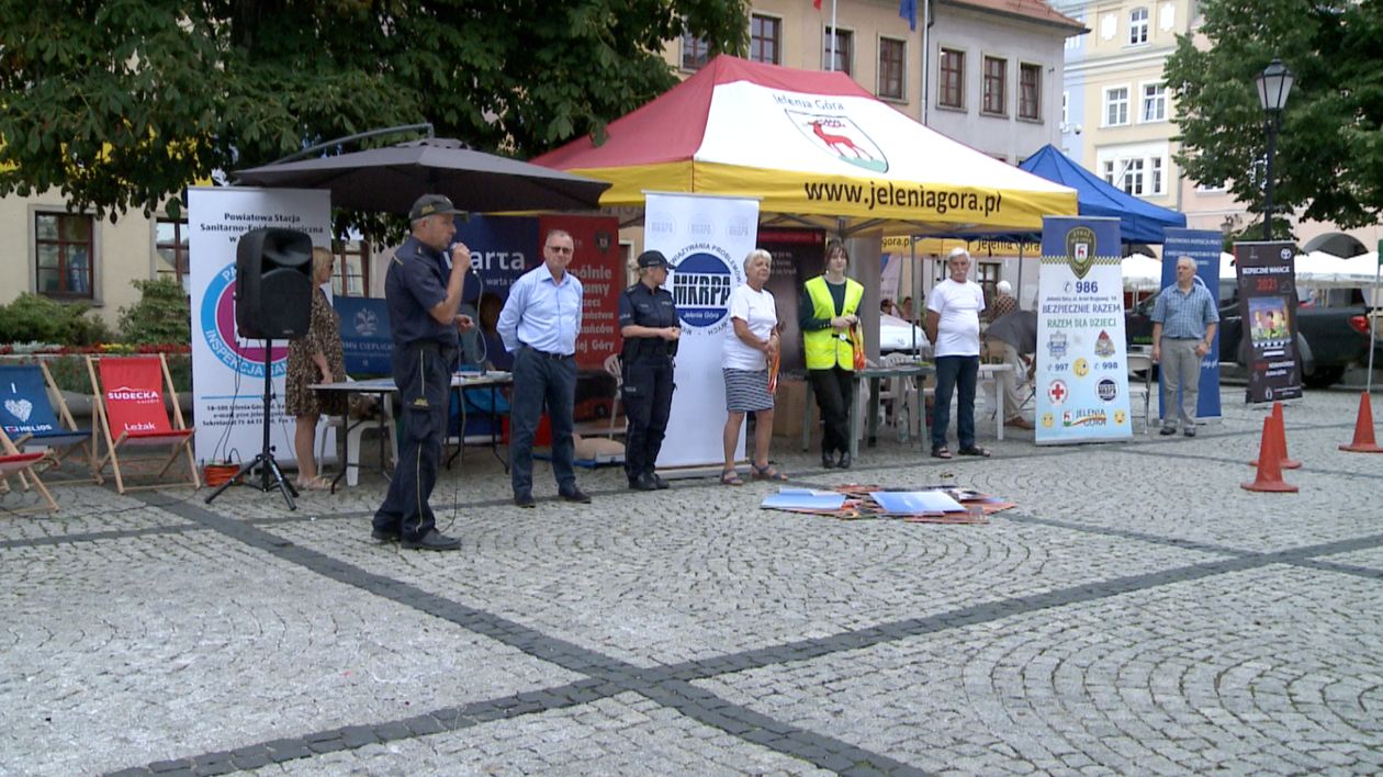 Jelenia Góra: Rozpoczęły się „Bezpieczne wakacje”