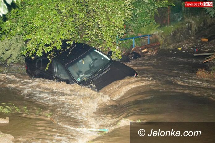 Powiat Lwówecki: Powiat pod wodą