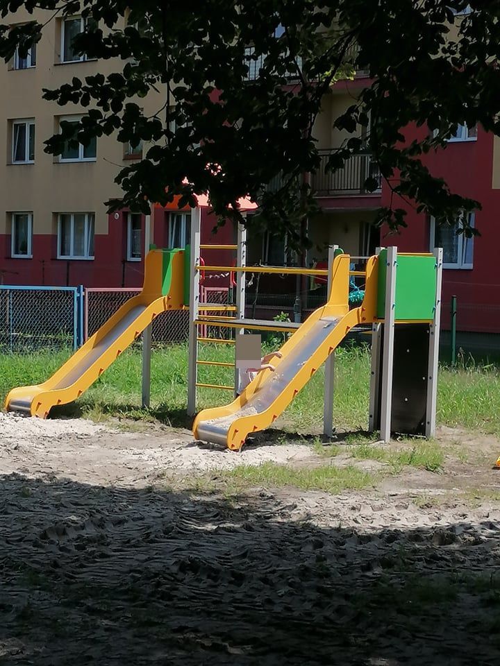 Piechowice: Czy wandale w końcu oszczędzą plac zabaw?