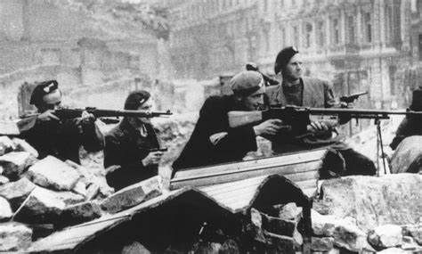 Kraj: Dziś Dzień Powstania Warszawskiego