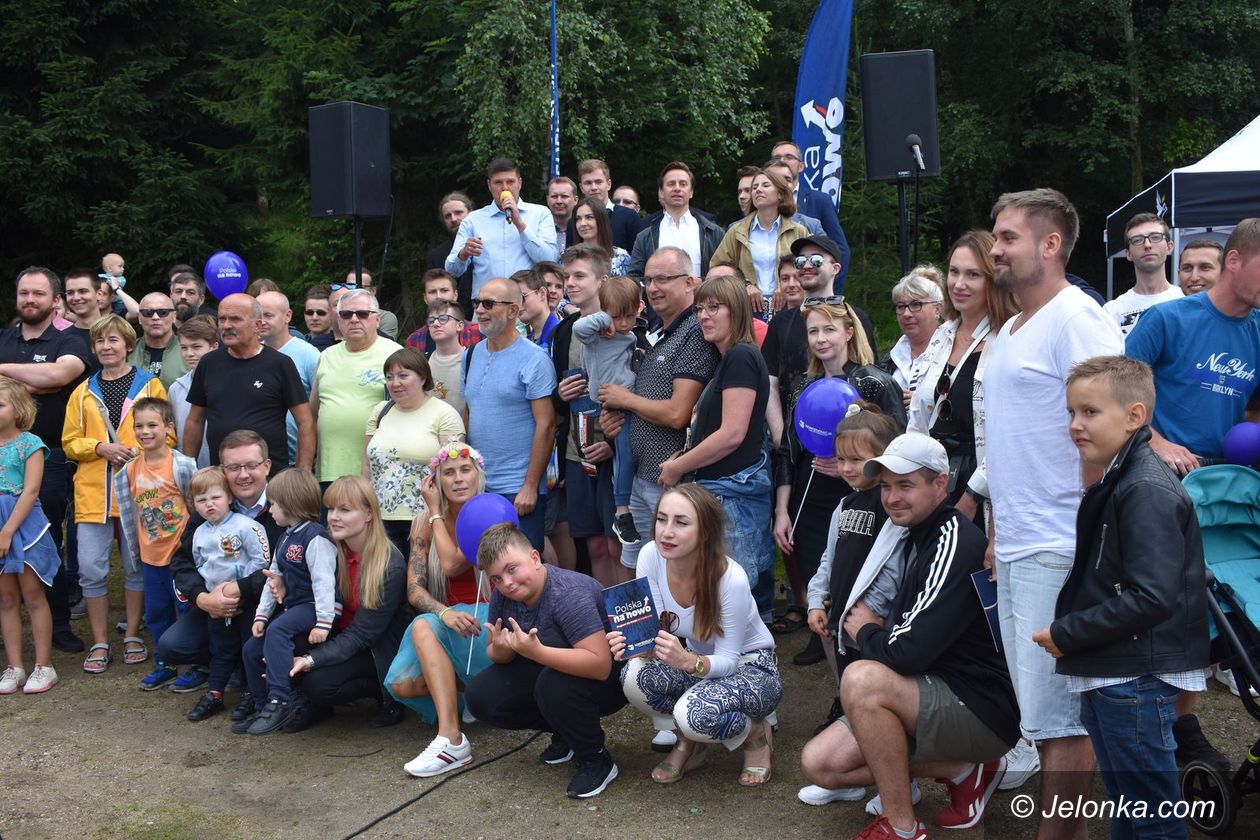 Szklarska Poręba: Wakacje z Konfederacją