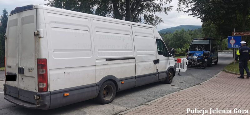 Karpacz: Auto przeładowane o 5 ton!
