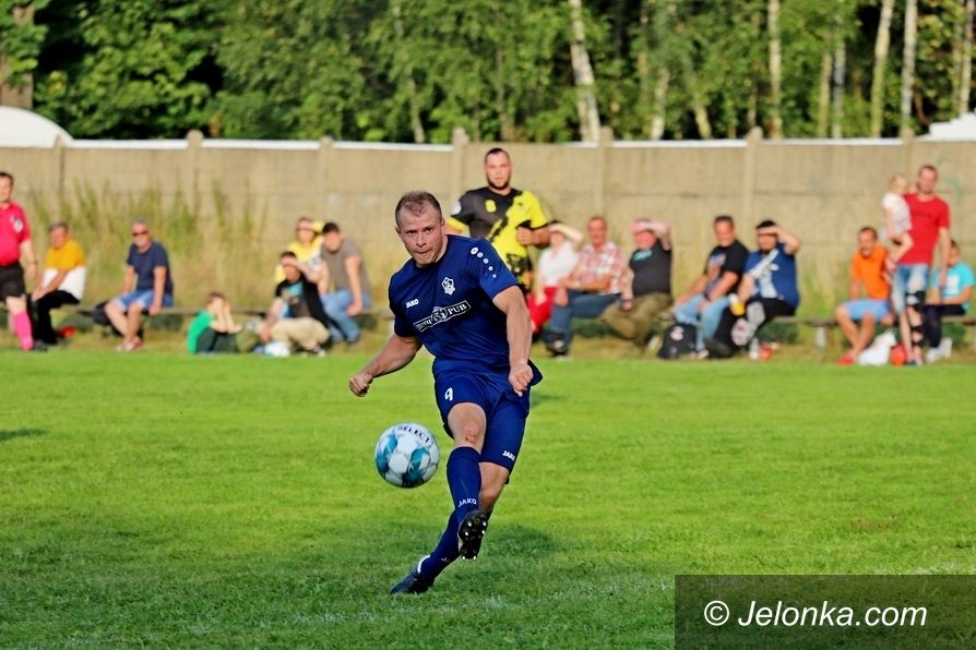 Kowary: Historyczna (udana) inauguracja FC Karpacz