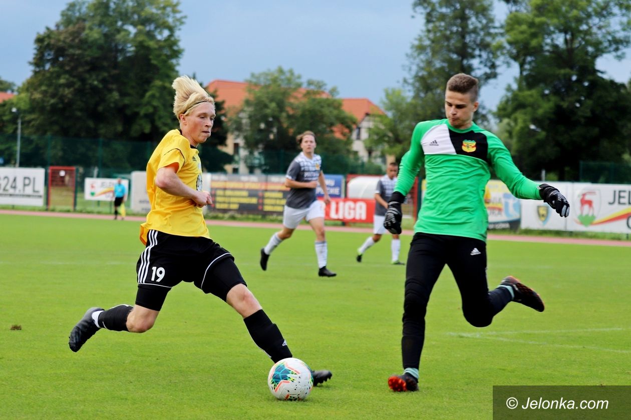 Jelenia Góra: Pewne zwycięstwo z Żórawiną
