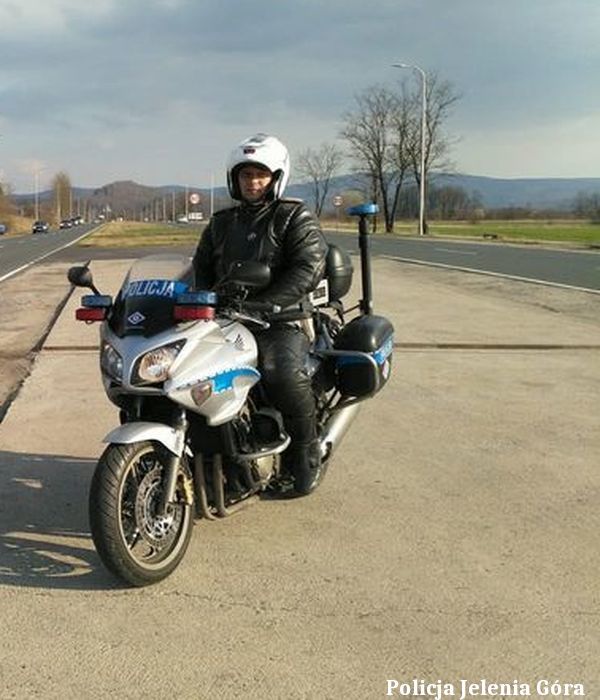 Jelenia Góra: Policjant po służbie zatrzymał pijanego kierowcę