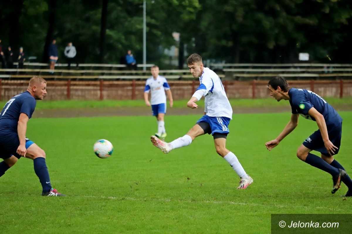 Jelenia Góra: Juniorzy rozbili lidera A–klasy