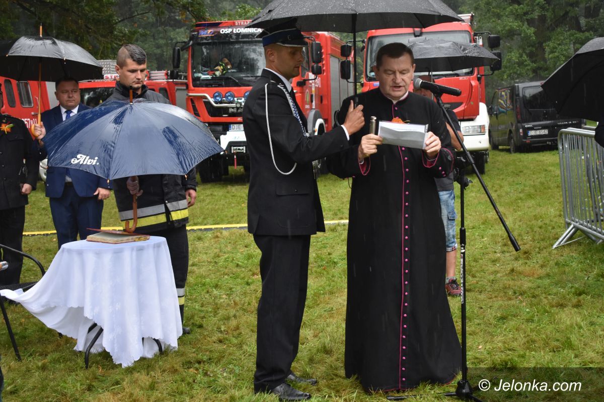 Łomnica: Sztandar dla strażaków