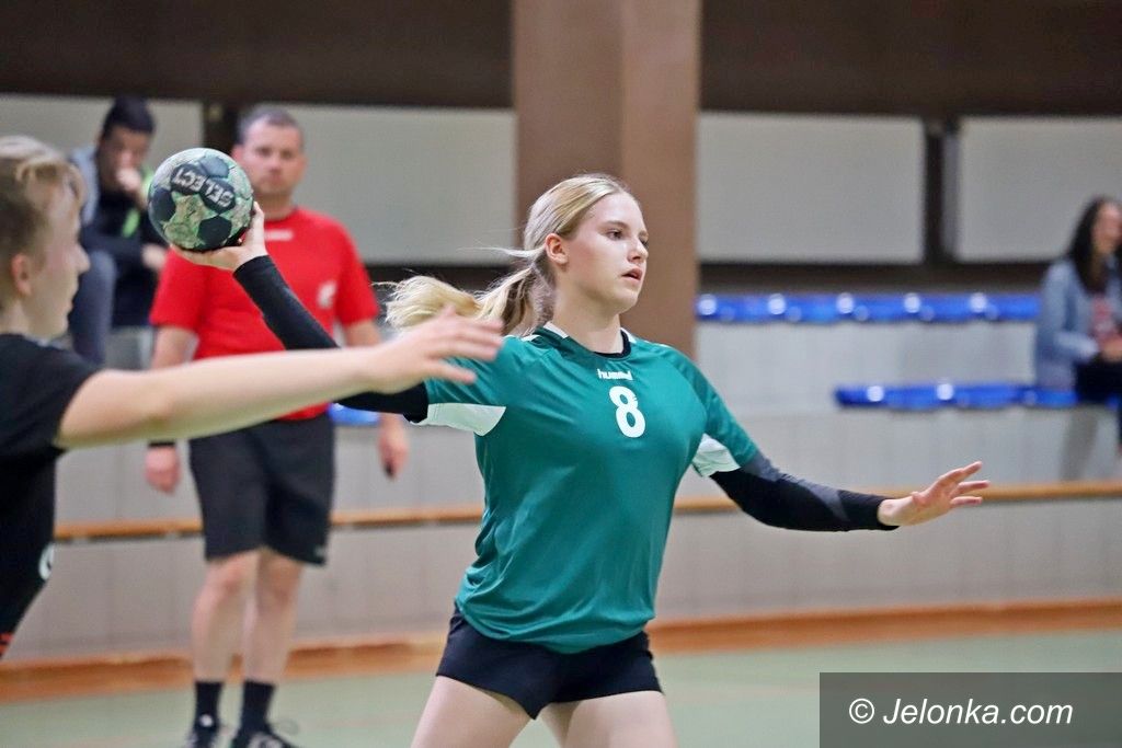 Jelenia Góra: Smutna inauguracja sezonu