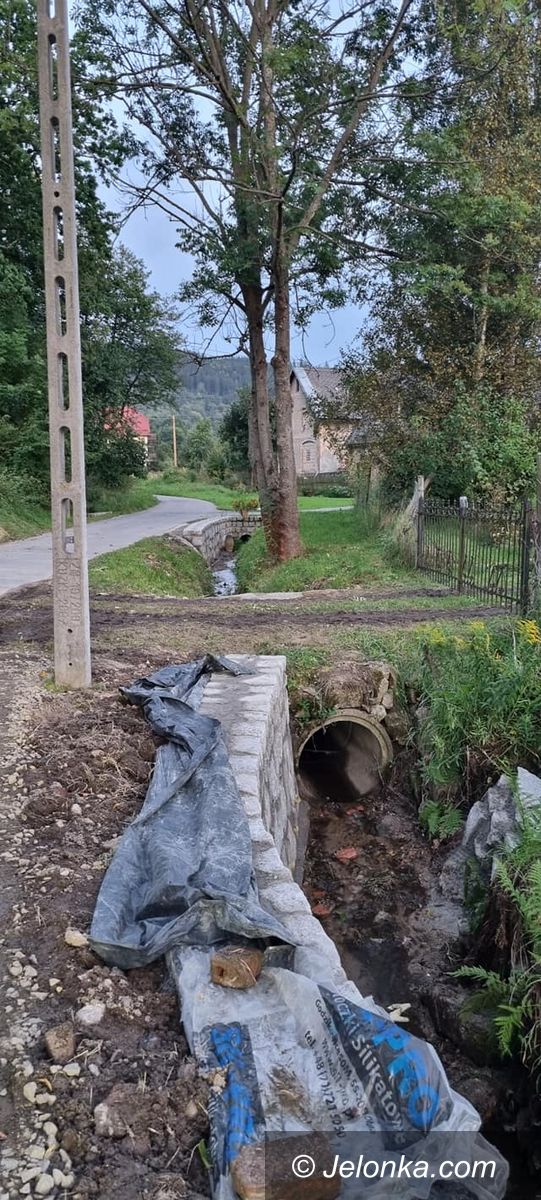 Karpniki: Mur dla bezpieczeństwa
